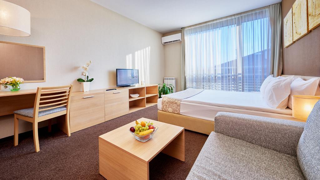 ラッキー バンスコ アパートホテル エクステリア 写真 A hotel room